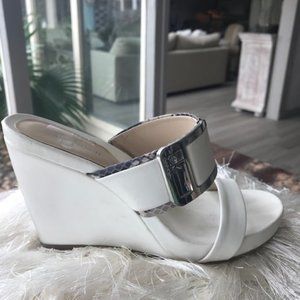 💋💋 LOOK 2 pairs  heels for $20!!! 🌹🌹